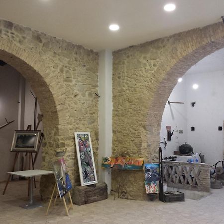Crosia Palazzo Madeo - Residenza D'Epoca Bed & Breakfast エクステリア 写真