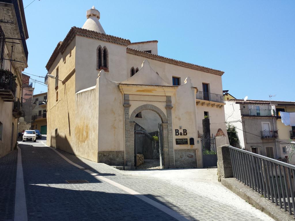 Crosia Palazzo Madeo - Residenza D'Epoca Bed & Breakfast エクステリア 写真