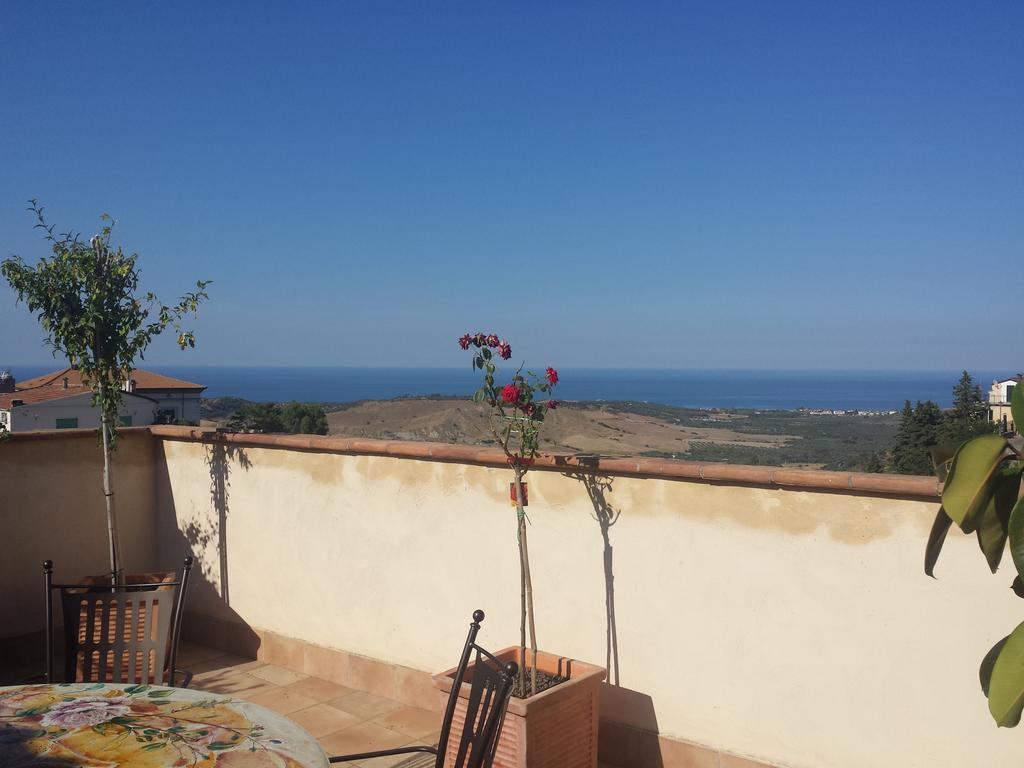 Crosia Palazzo Madeo - Residenza D'Epoca Bed & Breakfast エクステリア 写真