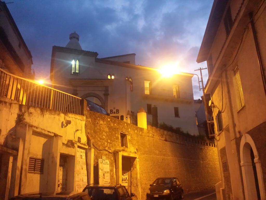 Crosia Palazzo Madeo - Residenza D'Epoca Bed & Breakfast エクステリア 写真