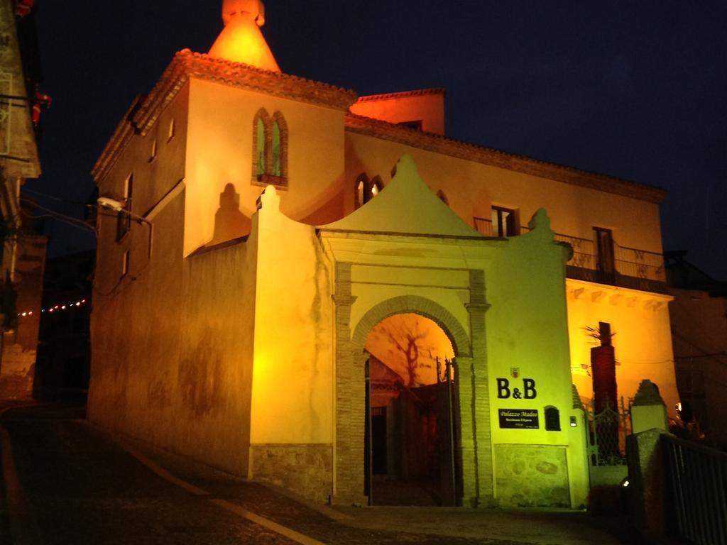 Crosia Palazzo Madeo - Residenza D'Epoca Bed & Breakfast エクステリア 写真