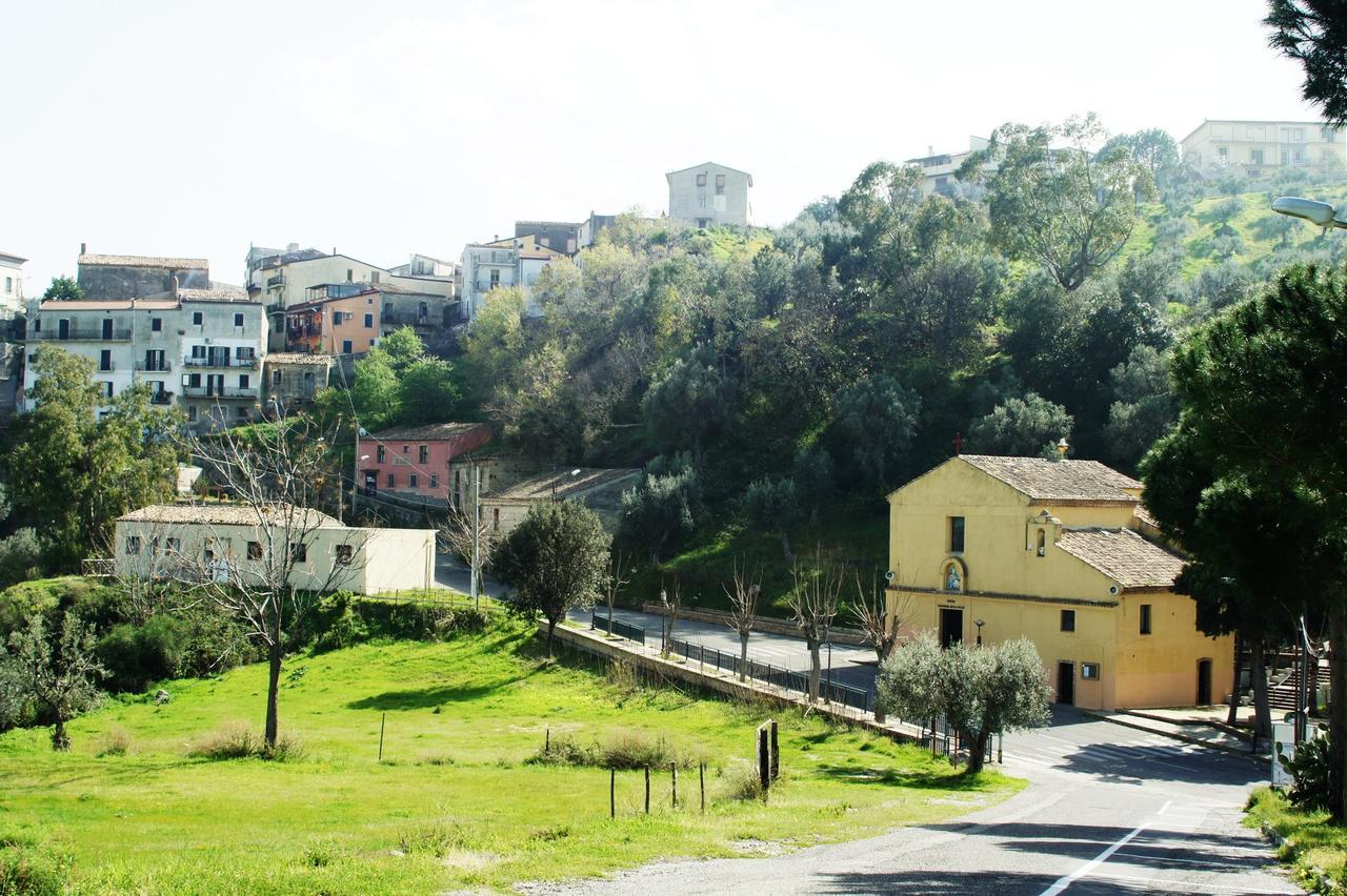 Crosia Palazzo Madeo - Residenza D'Epoca Bed & Breakfast エクステリア 写真