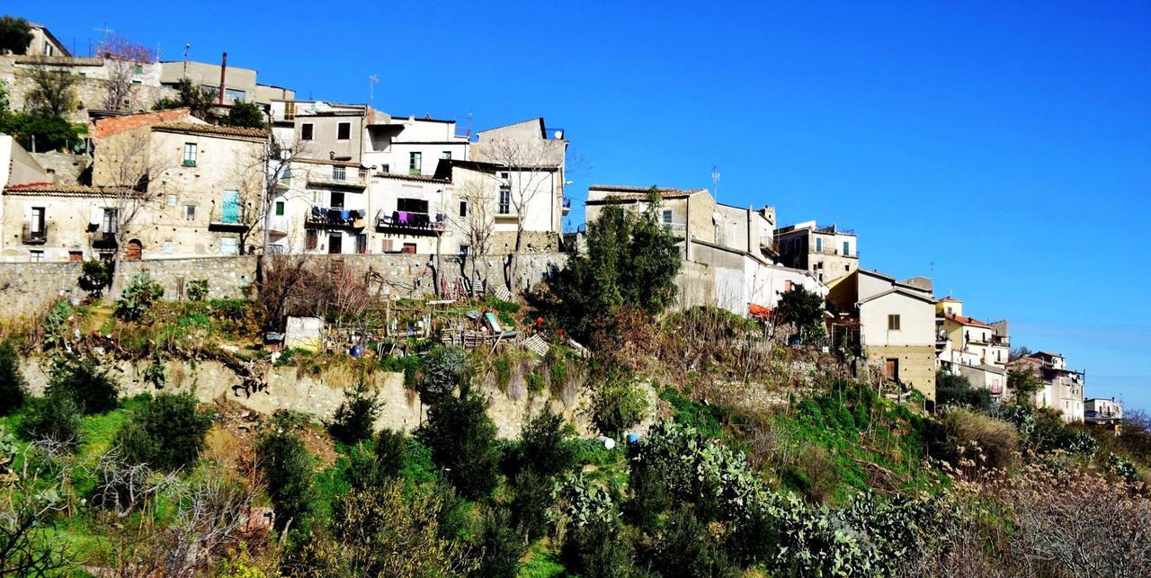 Crosia Palazzo Madeo - Residenza D'Epoca Bed & Breakfast エクステリア 写真